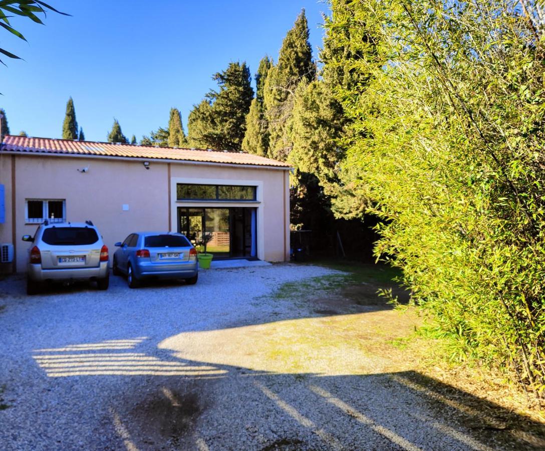 Maison piscine jeux à la campagne Camélas Extérieur photo